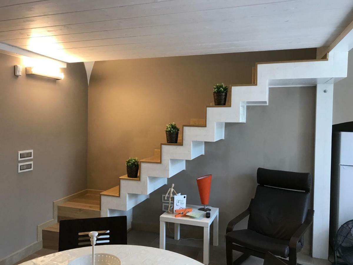 Oroverde Camere & Suite Nel Cuore Di Trani Bagian luar foto